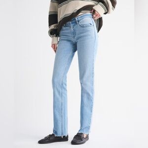 Abercrombie Mid Rise 90s Straight Jean